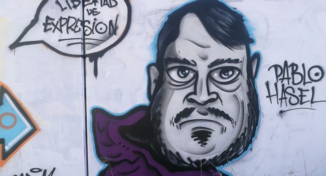 Mural en Zaragoza en apoyo a Pablo Hasel. Foto: Luis Antonio Sin Buil