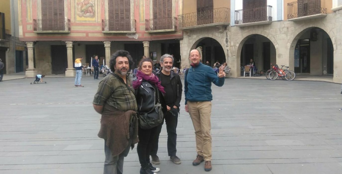 Paniello a la derecha de la imagen.