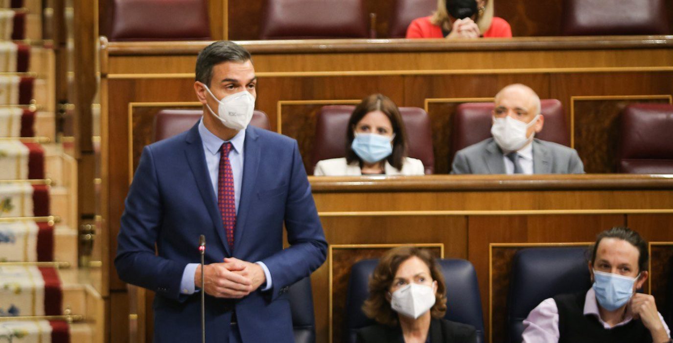 Pedro Sánchez, Carmen Calvo y Pablo Iglesias. Foto: Congreso