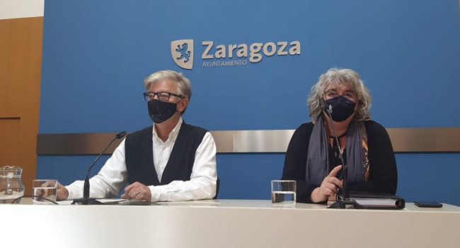 Pedro Santisteve y la alcaldesa de Peñaflor, Mamen López. Foto: ZeC