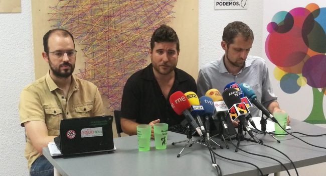 Escartín, Marcellesi y Bail durante la rueda de prensa de este viernes en Zaragoza. Foto: Podemos