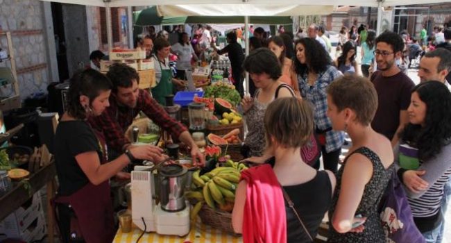 Primera feria del MES en 2013. Foto: Diagonal