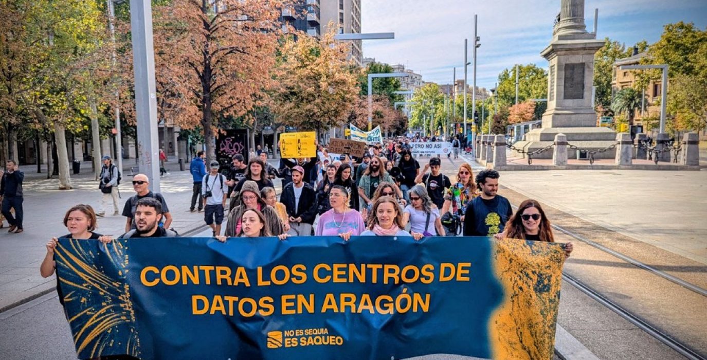 Protesta en Zaragoza contra la invasión descontrolada de centros de datos | Foto: Iker G Izagirre / AraInfo