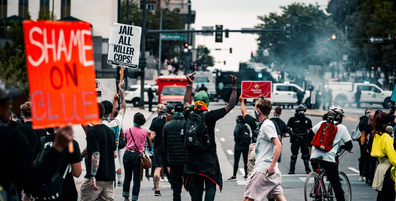 Protestas en EEUU contra el racismo y la violencia policial. Foto: Colin Floyd (Unsplash)