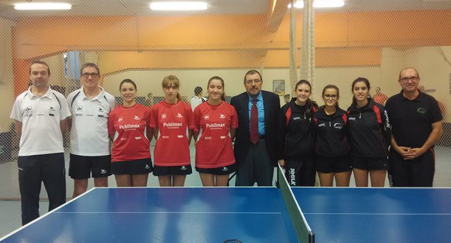 Publimax CAI Santiago - Burjassot Valéncia de Primera Estatal Femenina de la primera vuelta.