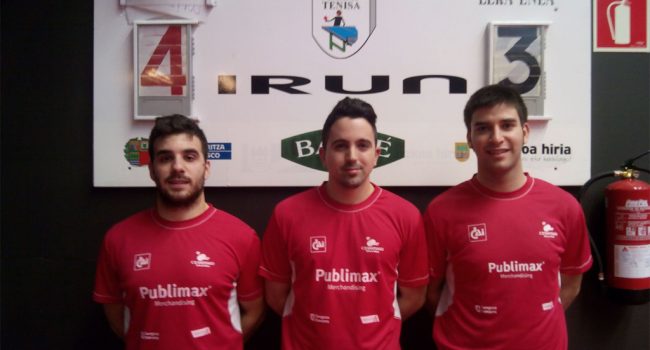 Jorge Cardona, Alberto Luño y Raúl Maicas, del Publimax CAI Santiago TM de División de Honor.