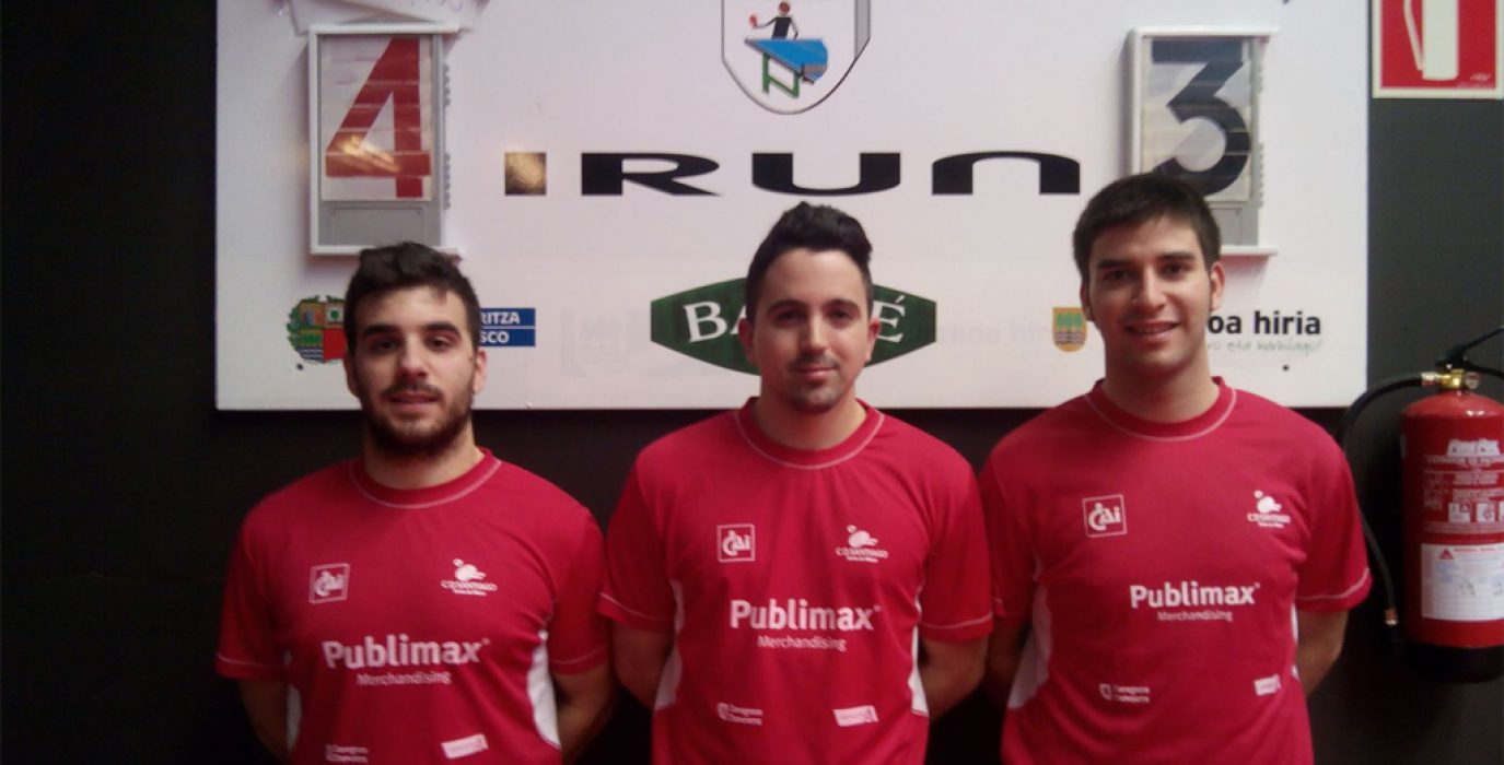 Jorge Cardona, Alberto Luño y Raúl Maicas, del Publimax CAI Santiago TM de División de Honor.