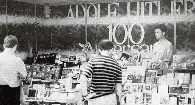 Puesto de la librería Europa en la Feria del Libro de Barcelona de 1989.