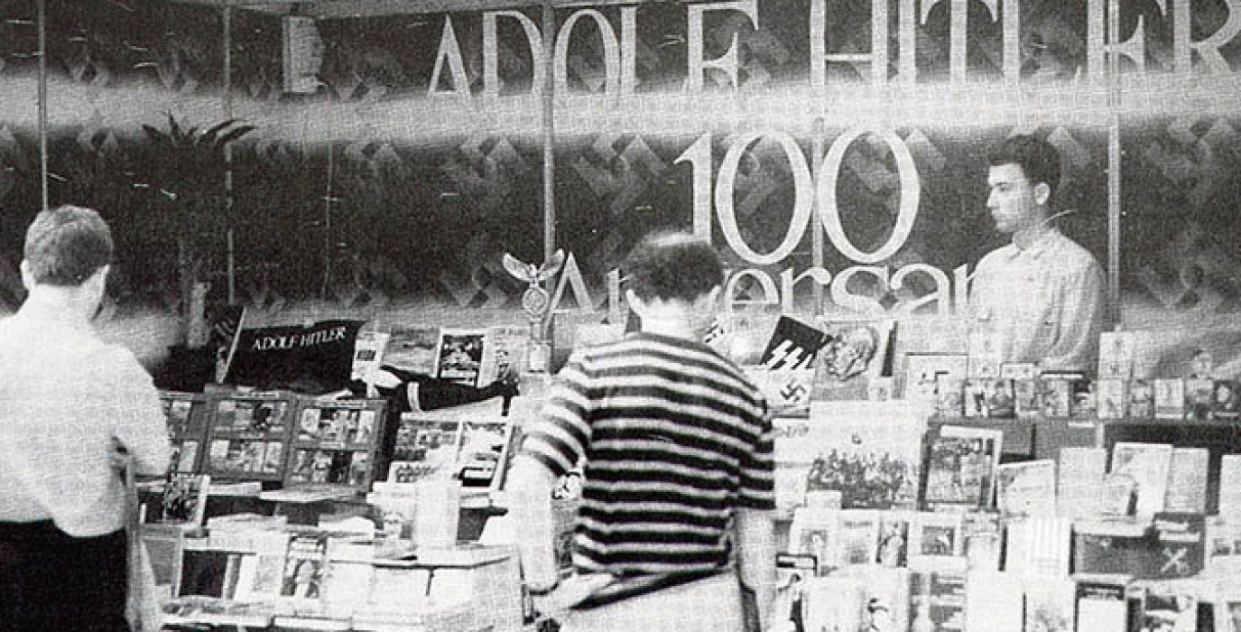 Puesto de la librería Europa en la Feria del Libro de Barcelona de 1989.