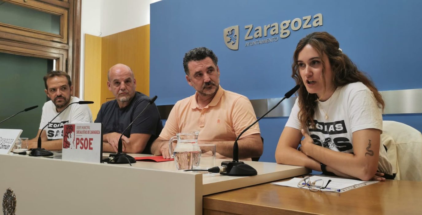 Raquel Pérez y José Antonio Yagüe junto a los concejales Suso Domínguez y Paco Galán | Foto: ZeC
