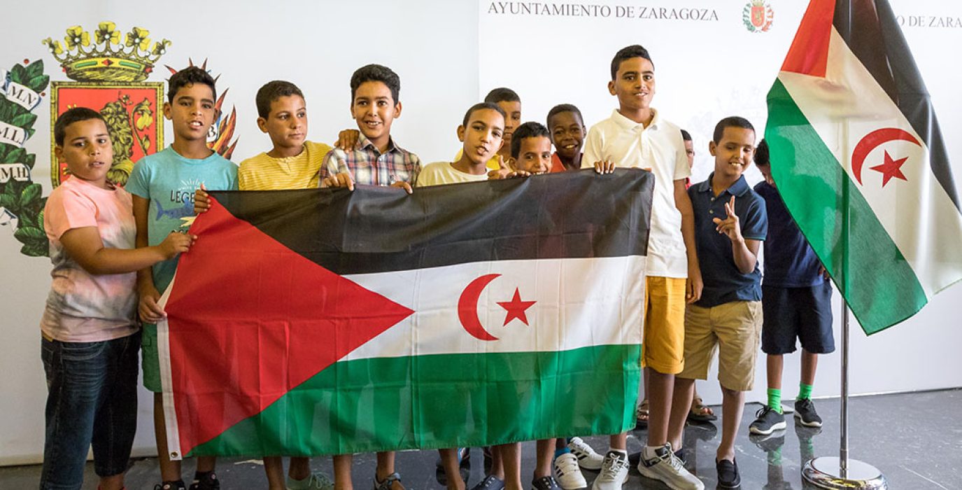 Niñas y niños saharauis que participan en el Proyecto 'Vacaciones en Paz'. Foto: Miguel G. García (AZ)