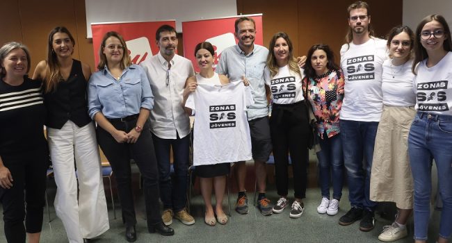 Rego defiende en Aragón la importancia de la participación política de jóvenes y la lucha de colectivos sociales para asegurar un futuro digno