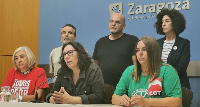 Representantes de FAPAR, FABZ, CCOO, CGT, Zaragoza en Común, Izquierda Unida y Podemos en rueda de prensa | Foto: ZeC