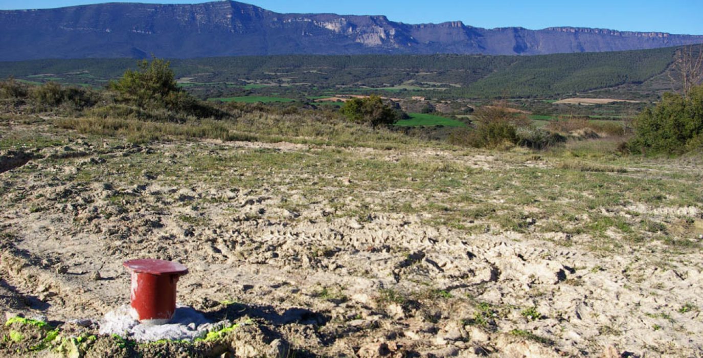 Restos de uno de los sondeos ya realizado por Geoalcali en Undués de Lerda. Foto: Miguel Ángel Conejos (AraInfo)