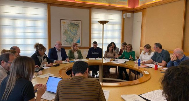 Reunión de la Mesa Sectorial en la sala Moncayo del edificio Pignatelli | Foto: DGA