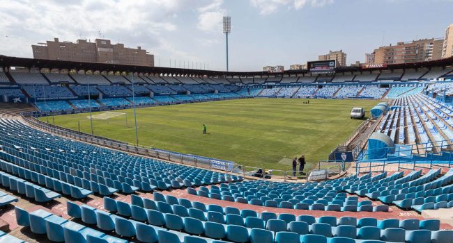 La documentación que maneja el Juzgado Mercantil pronostica una larga estancia del Real Zaragoza en Segunda División. Foto: Miguel G. García (AZ)