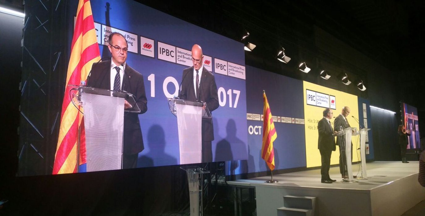 Comparecencia de Romeva y Turull en las primeras horas del 1-O. Foto: Govern