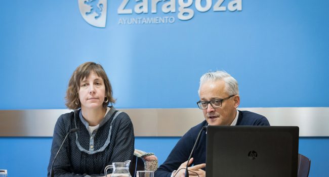 Rueda de prensa de la concejala delegada de Medio Ambiente y Movilidad, Teresa Artigas, junto a José Antonio Chanca, Técnico de movilidad del Ayuntamiento de Zaragoza. Foto: Daniel Marcos | AZ.