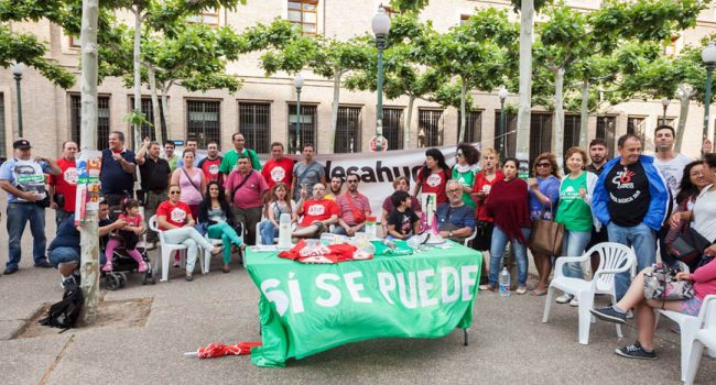 La plataforma se plantó frente a la DGA. Foto: Stop Desahucios