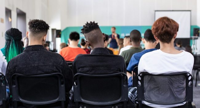 CGT Enseñanza no apoya las plantillas docentes del curso 2025-26 por considerarlas insuficientes