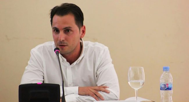 Santiago Gutiérrez, consejero delegado de Medina Global SL, empresa pública que ha conseguido que la factura del agua para familias en exclusión sea de “cero” euros garantizando el acceso a los derechos y servicios a todos los vecinos y vecinas.