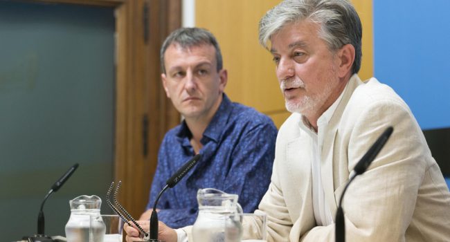 Fernando Rivarés y Pedro Santisteve. Foto: Daniel Marcos (Ayuntamiento de Zaragoza)
