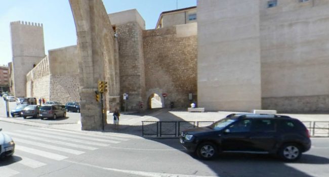 El Memorial por la Paz se ubicaría en la parcela interior de la muralla.