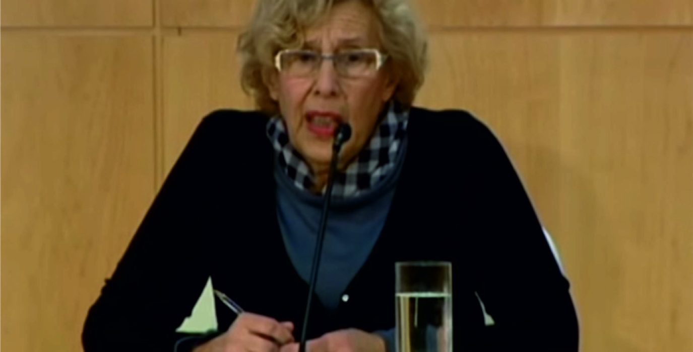 La alcaldesa de Madrid, Manuela Carmena, en la rueda de prensa sobre el caso titiriteros.