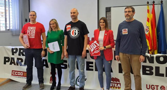Representantes de CGT, CCOO, STEA, UGT y CSIF durante la comparecencia de este viernes | Foto: CGT