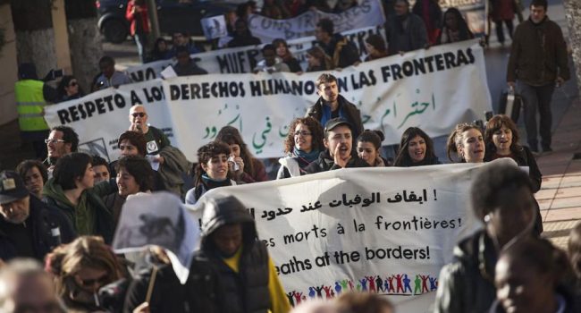 Una marcha solidaria recordó el pasado sábado a las personas fallecidas. Foto: Robert Bonet (Diagonal)
