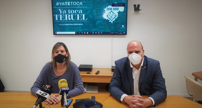 Beatriz Martin, senadora, y Joaquin Egea, senador, de Teruel Existe.