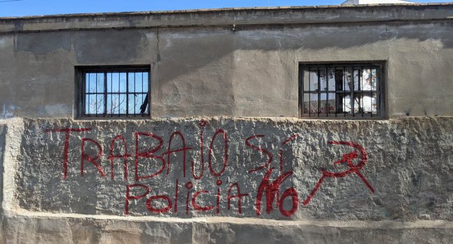 La pintada por la que fue asesinado Vicente Basanta vuelve a aparecer muy cerca del lugar donde fue asesinado en 1977 | Foto: Iker G. Izagirre (AraInfo)