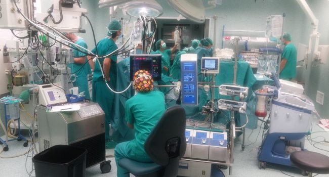 Imagen de archivo de la intervención de un trasplante llevado a cabo en el Hospital U. Miguel Servet de Zaragoza