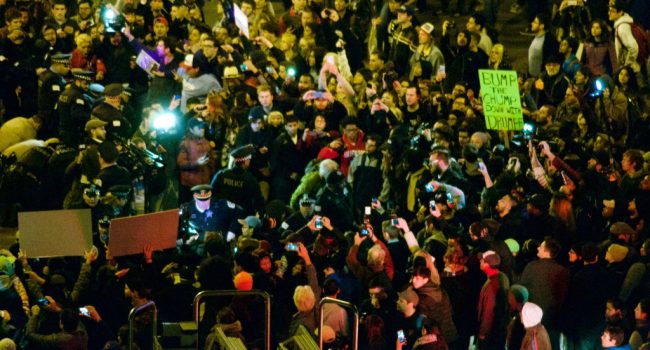 Protesta contra la elección de Trump en Chicago.