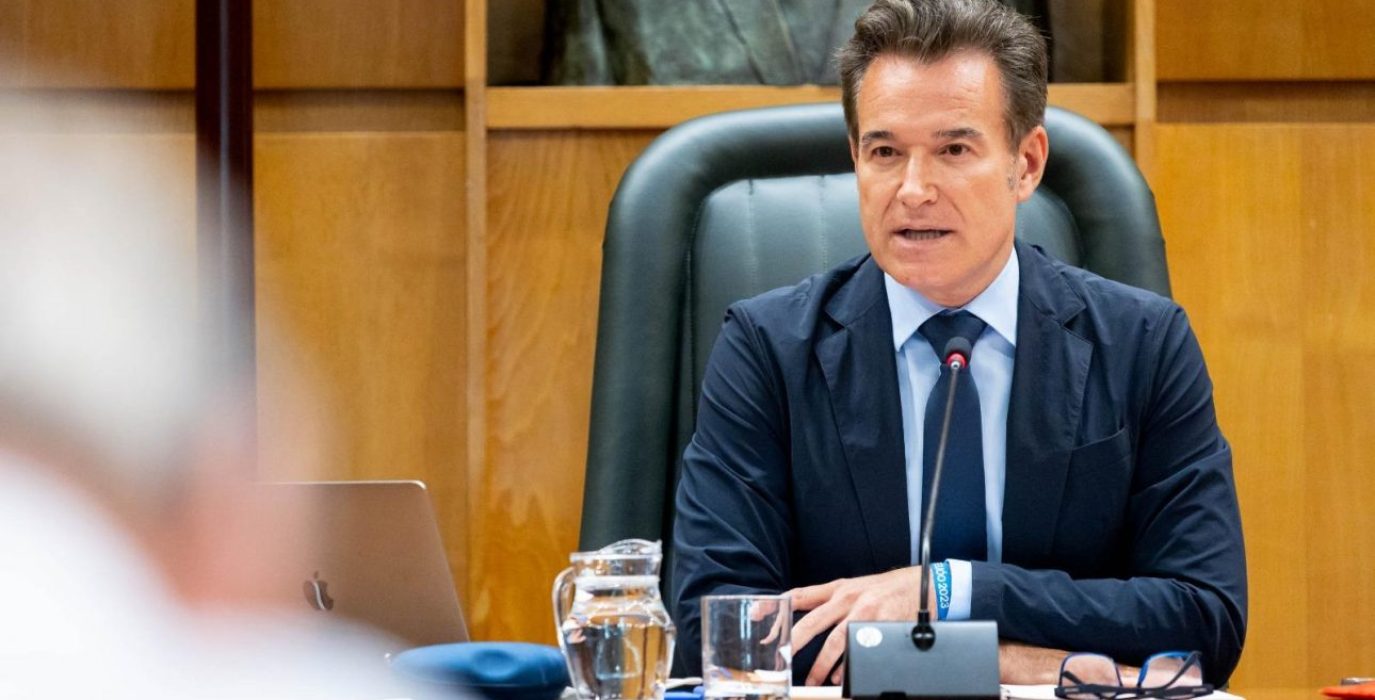 Víctor Serrano, consejero de Urbanismo e Infraestructuras en el Gobierno de Natalia Chueca | Foto: AZ
