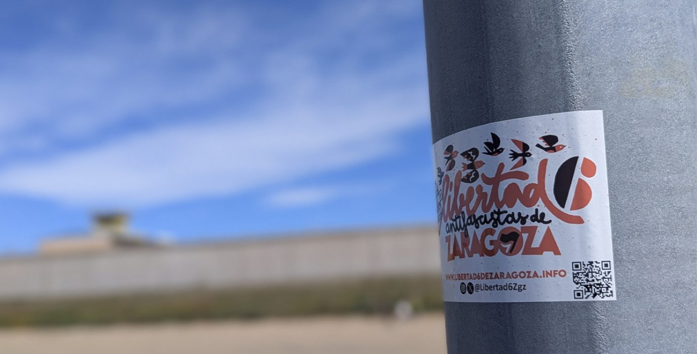 Pegallo por la libertad de los seis de Zaragoza frente a la prisión de Zuera | Foto: AraInfo