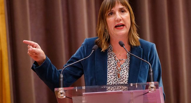 Ranera durante su intervención en el debate sobre el estado de Zaragoza. Foto: Daniel Marcos