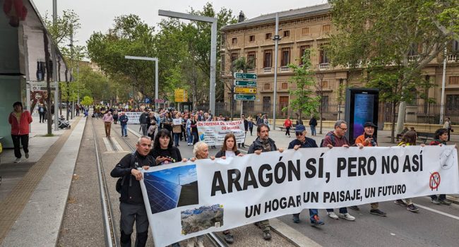 Manifestación "Renovables sí, pero no así" | Foto: Iker G. Izagirre (AraInfo)