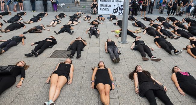 Women In Black en Zaragoza. Foto: Pablo Ibáñez (AraInfo)