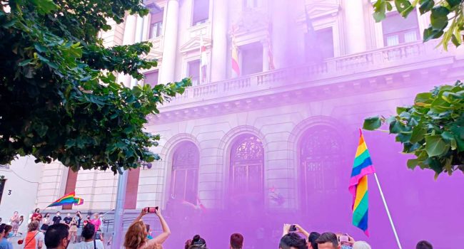 Concentración en Zaragoza en recuerdo de Samuel en julio de 2021, contra las agresiones LGTBIfobas y en contra de la represión del Gobierno.