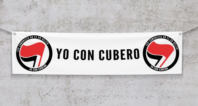 Pegatinas en apoyo a Alberto Cubero de la campaña #YoConCubero.