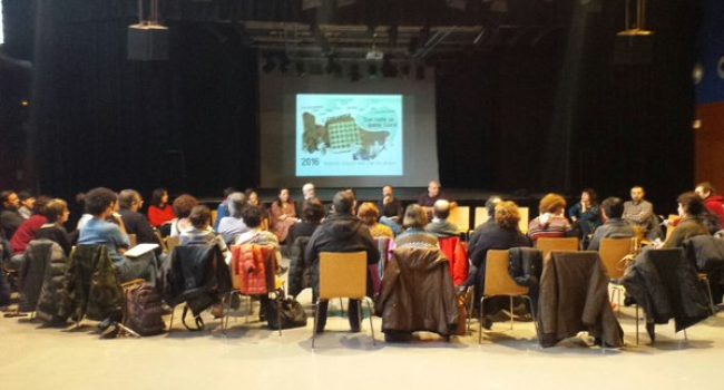 Más de medio centenar de personas participaron en el Foro del 2016. Foto: ZeC