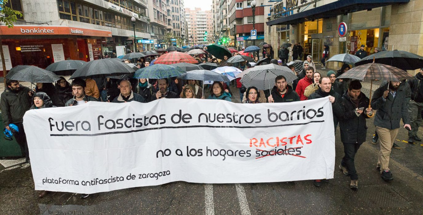 Cabecera de la manifestación antifascista celebrada este sábado en Zaragoza. Foto: Pablo Ibáñez (AraInfo)