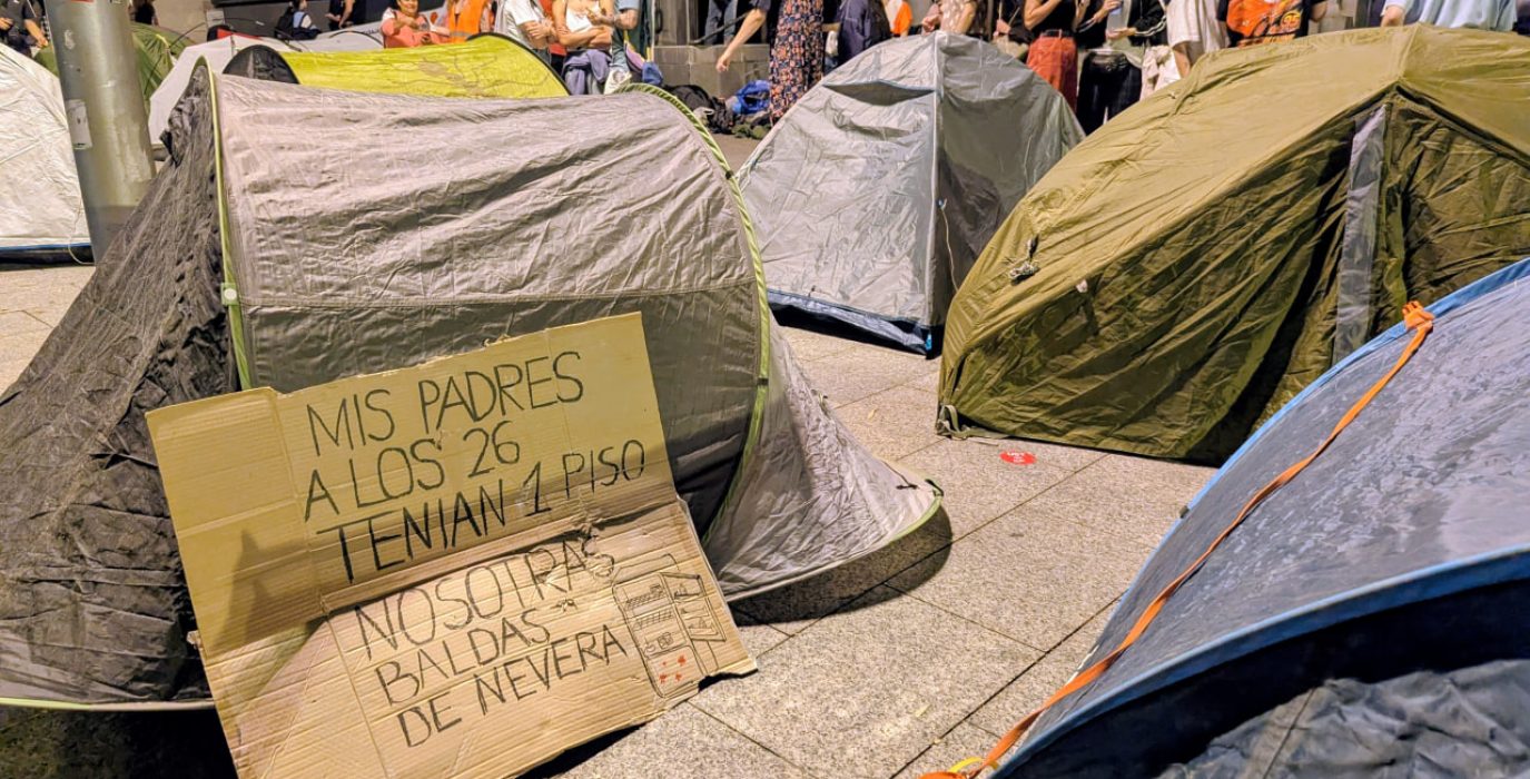 Acampada en Zaragoza | Foto: Iker G. Izagirre / AraInfo