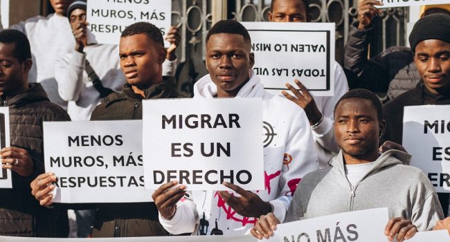 Zaragoza recuerda que “migrar es un derecho” y exige a la UE “vías de tránsito seguras y legales”