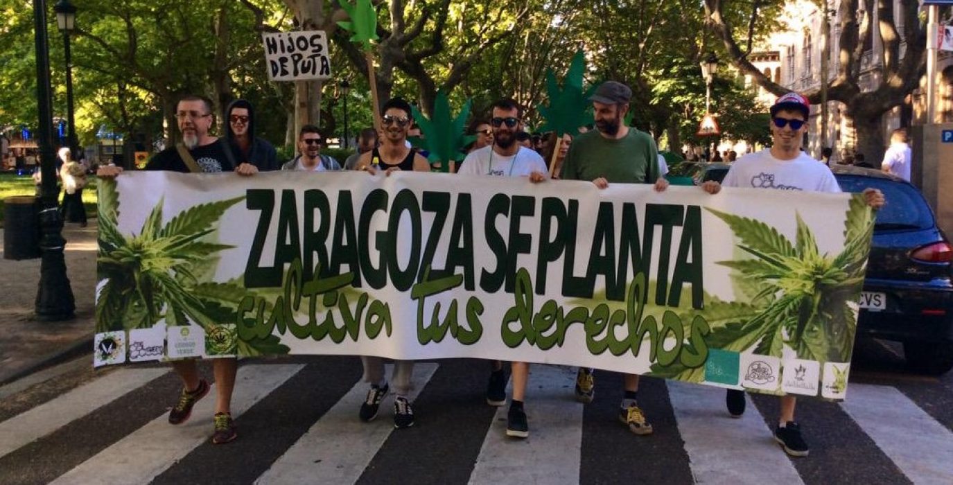 Manifestación de la plataforma Zaragoza Se Planta. Foto: @arainfonoticias