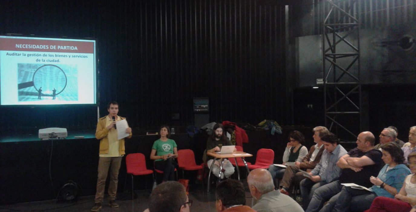 Este jueves tuvo lugar una asamblea en el CC Delicias. Foto: ZeC