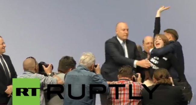 Imagen del vídeo difundido por RT.