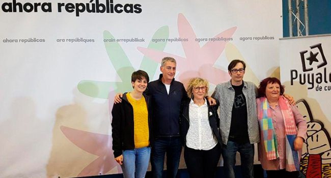 Representantes de Ahora Repúblicas en un acto en Zaragoza. Foto: @igoiz17 (AraInfo)