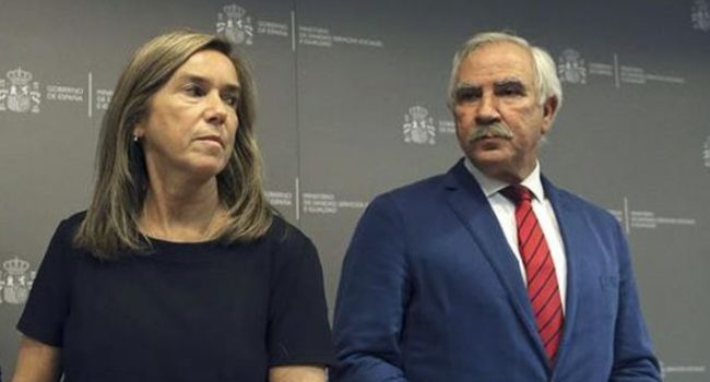 La ministra de Sanidad Ana Mato y el director general de Atención Primaria de la Comunidad de Madrid, Antonio Alemany.
